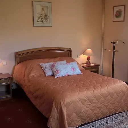 Maison D'hotes Les Feuilles D'or בית הארחה